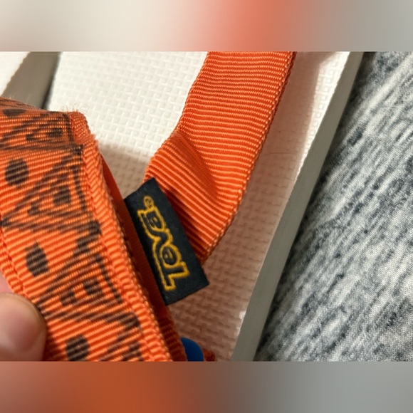 Teva Velcro Sandals Ladies Size 9 - like new! - Picture 5 of 7